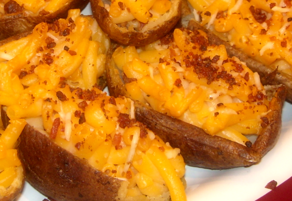 Macaroni and Cheese Stuffed Potato Skins