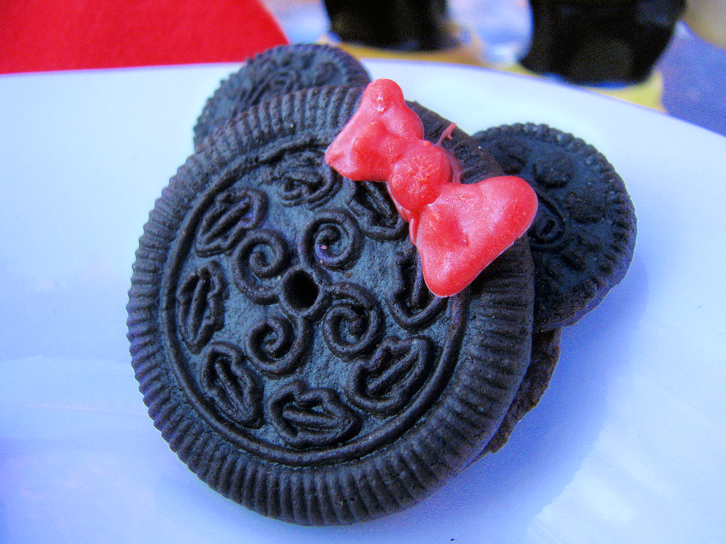 Minnie Mouse Oreo Cookie