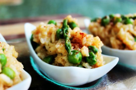 Creamy Risotto with Peas and Asparagus 