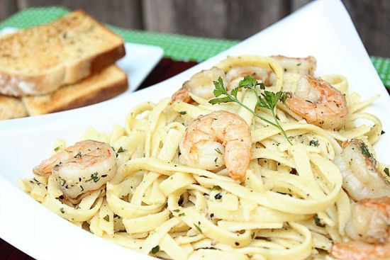 Shrimp Scampi with Homemade Garlic Toast