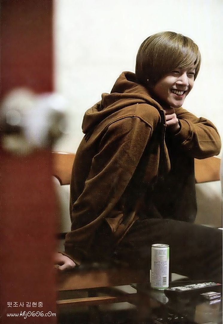[Pics] Kim Hyun Joong on magazines