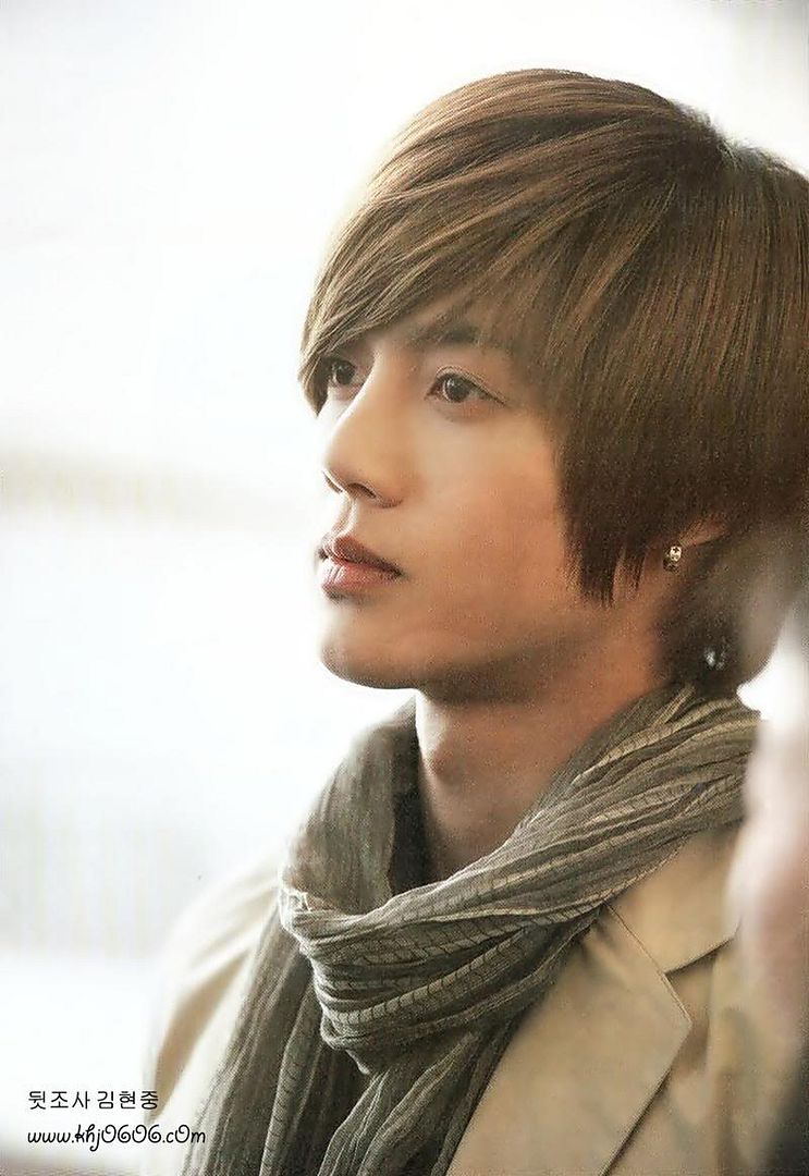[Pics] Kim Hyun Joong on magazines