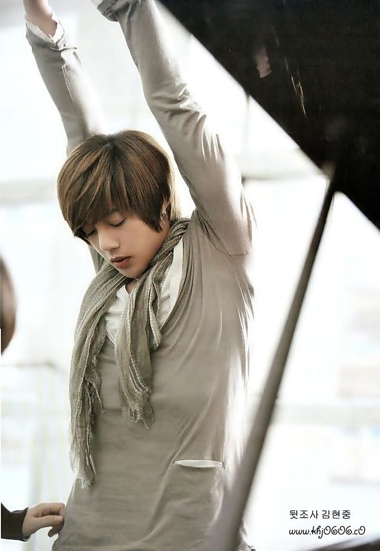 [Pics] Kim Hyun Joong on magazines
