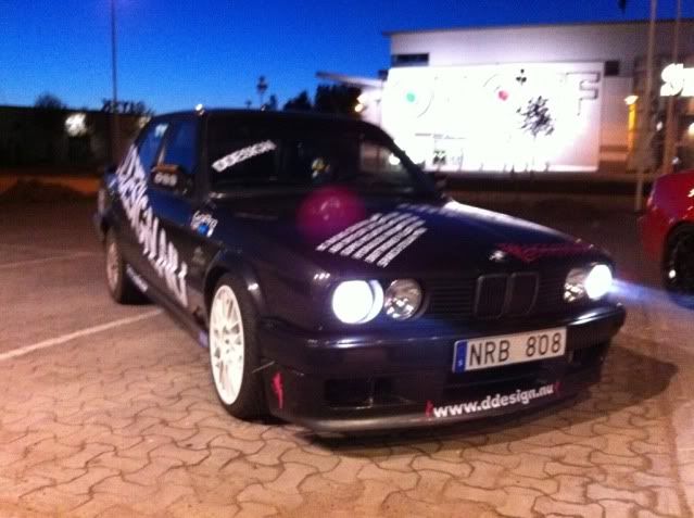 http://i601.photobucket.com/albums/tt95/BMWE30FCUK/0917b2d2.jpg