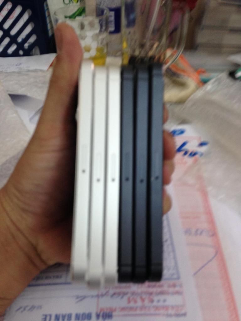 Mới về lô iphone 5 đen 64G trắng 16G máy word giá cực tốt cực rẻ cho anh em xài
