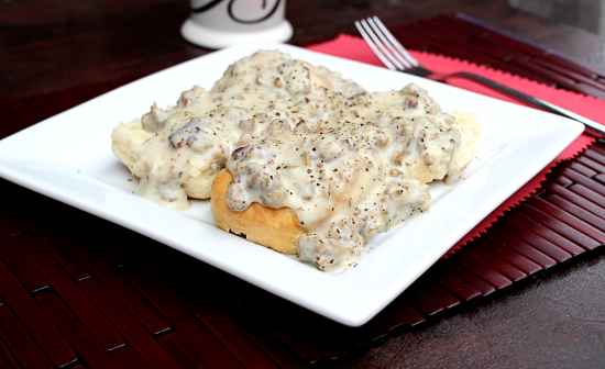 Sausage Gravy and Biscuits BigBearsWife.com @bigbearswife